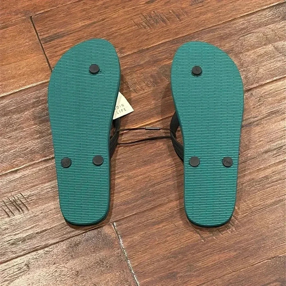 NWT! SIZE 9 PULL & BEAR TURQUOISE & BLACK FLIP FLOPS - Picture 2 of 8
